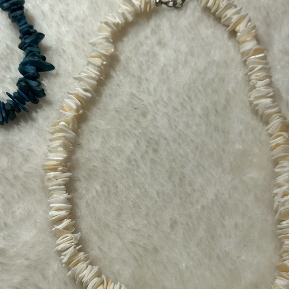 VINTAGE PUKA SHELL JEWELRY - Picture 8 of 9